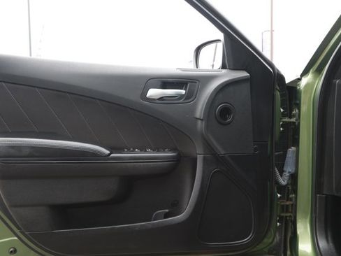 Used 2022 Dodge Charger SXT w/ Driver Convenience Group image 20