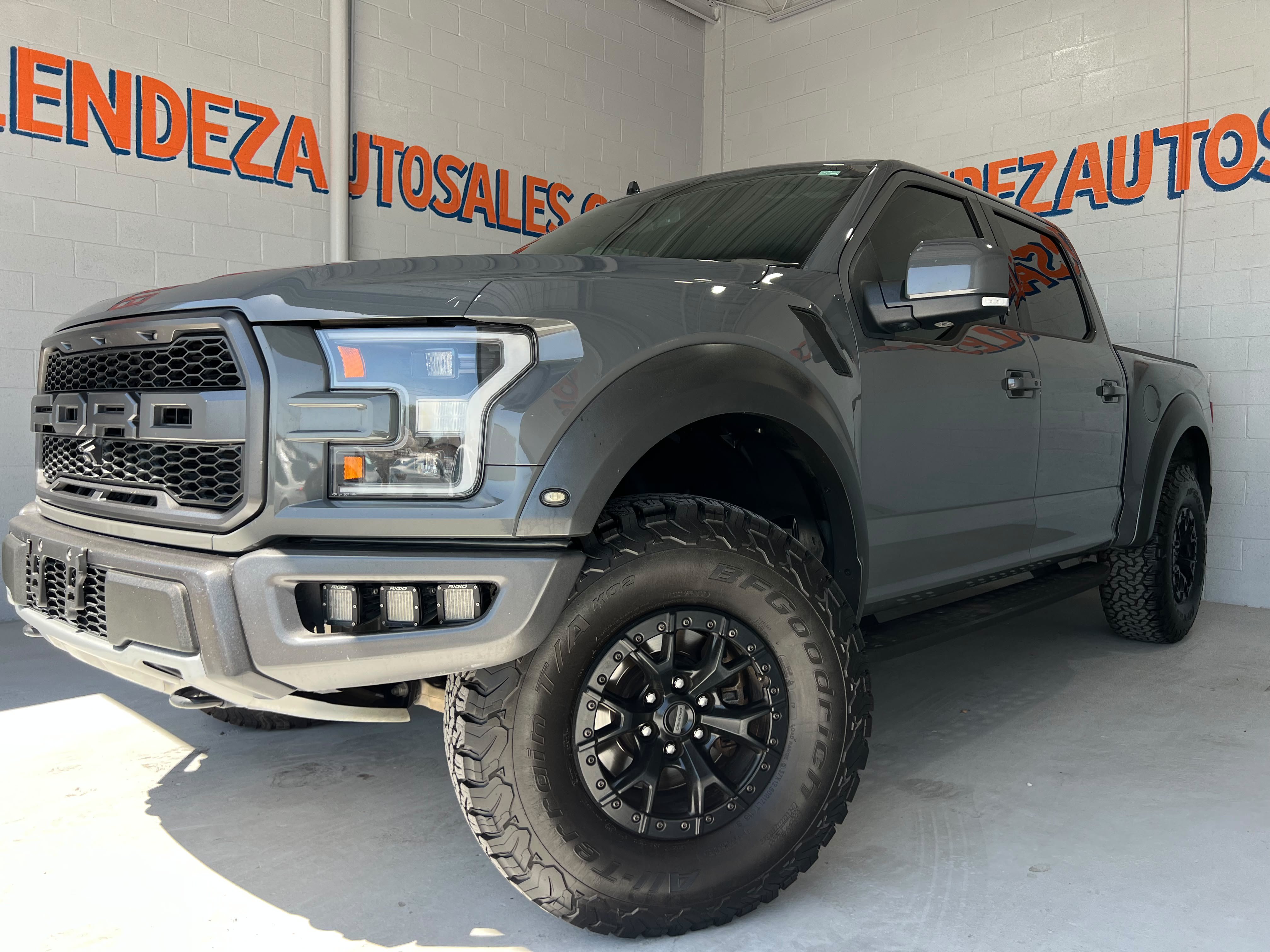 Used 2020 Ford F150 Raptor w/ Equipment Group 802A Luxury AWD/4WD image 1
