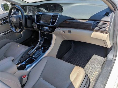 Used 2017 Honda Accord EX-L image 20