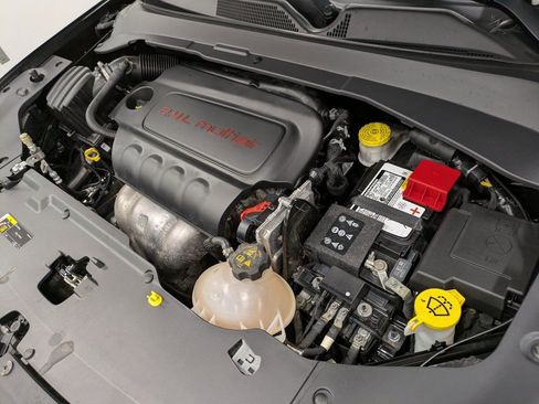 Used 2022 Jeep Compass Latitude w/ Sun and Sound Group image 30