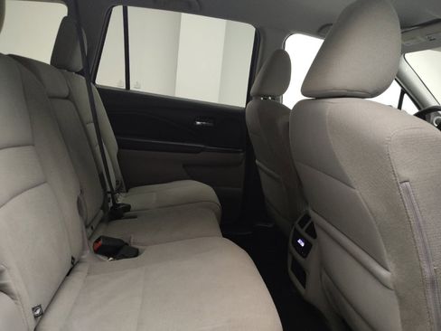 Used 2016 Honda Pilot EX image 19