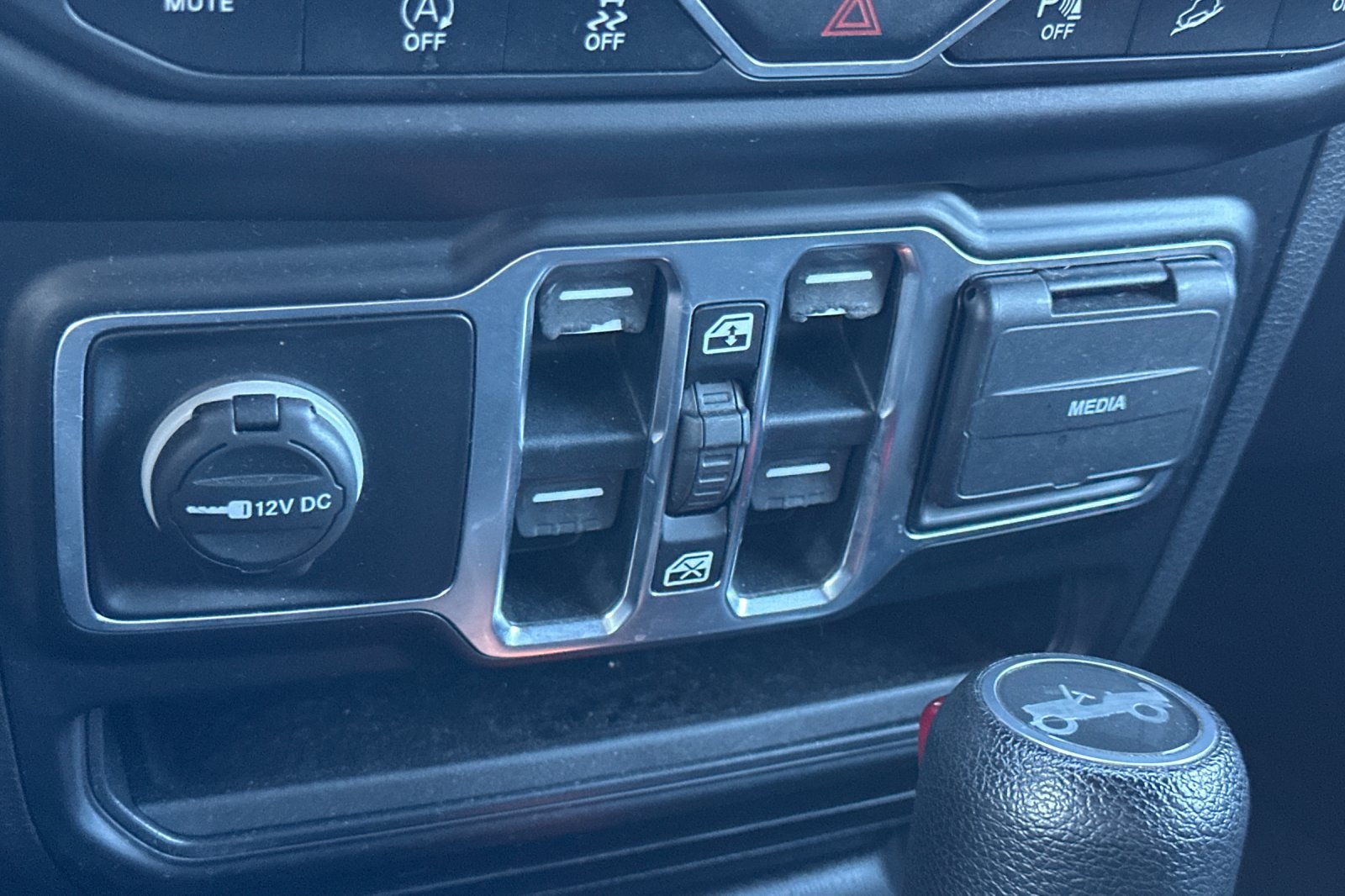 Used 2020 Jeep Wrangler Unlimited Sport AWD/4WD image 30
