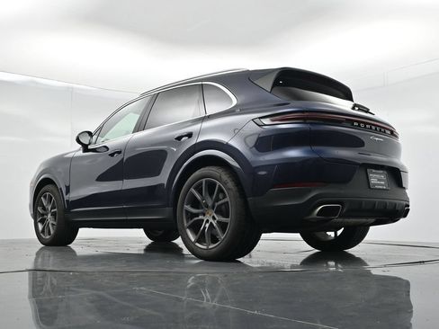 Certified 2024 Porsche Cayenne AWD/4WD image 22