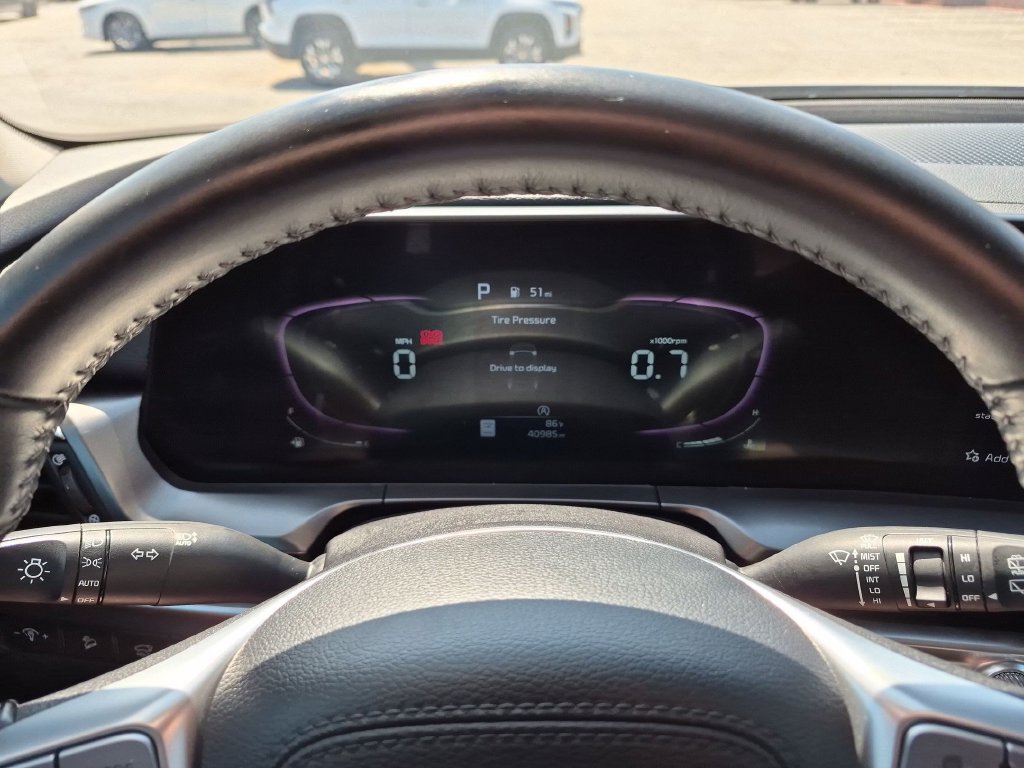 Used 2025 Kia Telluride S FWD image 21