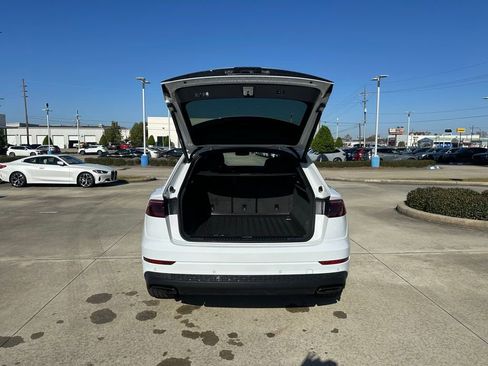 Used 2025 Audi Q8 Premium Plus image 23