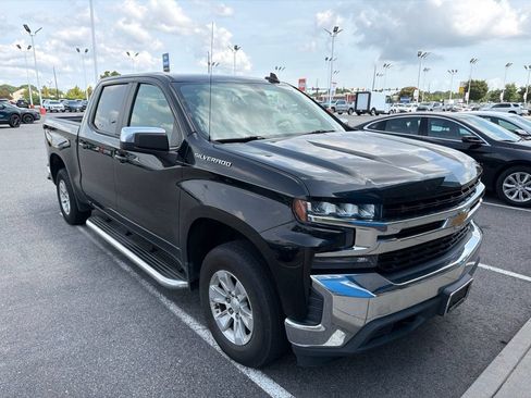 Used 2019 Chevrolet Silverado 1500 LT w/ All-Star Edition AWD/4WD image 6