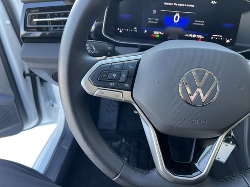 Certified 2025 Volkswagen Jetta S image 16