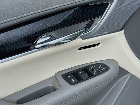 Used 2024 Cadillac XT6 Premium Luxury image 24