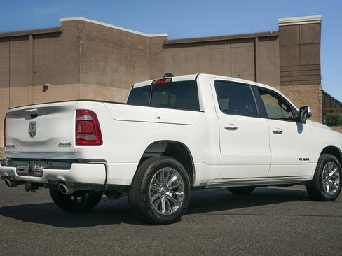 Used 2023 RAM 1500 Laramie AWD/4WD image 4