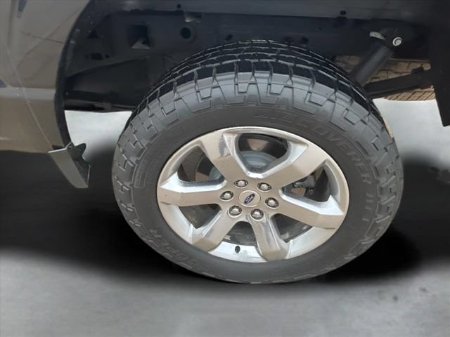 Used 2022 Ford F150 Lariat w/ Max Trailer Tow Package AWD/4WD image 35