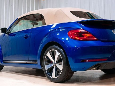 Used 2013 Volkswagen Beetle 2.0T image 5