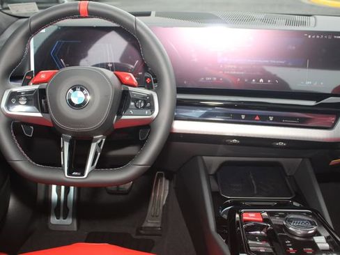 New 2026 BMW M5 w/ M Driver's Package image 19