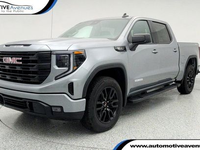 Used 2025 GMC Sierra 1500 Elevation