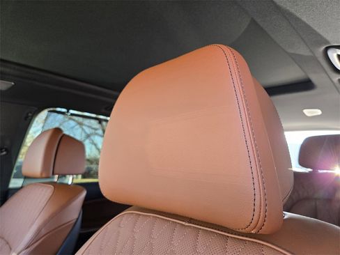 New 2026 BMW X5 M60i w/ Executive Package image 17