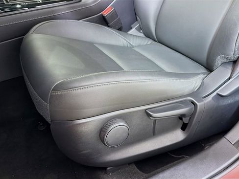 Used 2025 MAZDA CX-30 AWD 2.5 S w/ Select Sport Pkg image 23