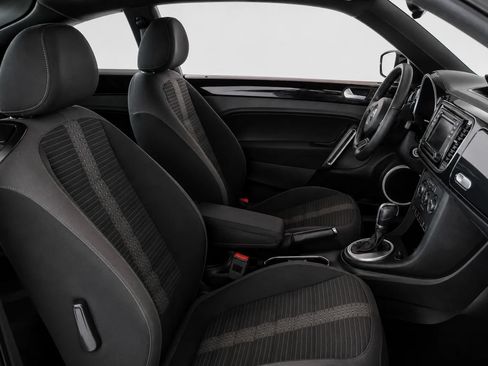 Used 2016 Volkswagen Beetle R-Line SE FWD image 29