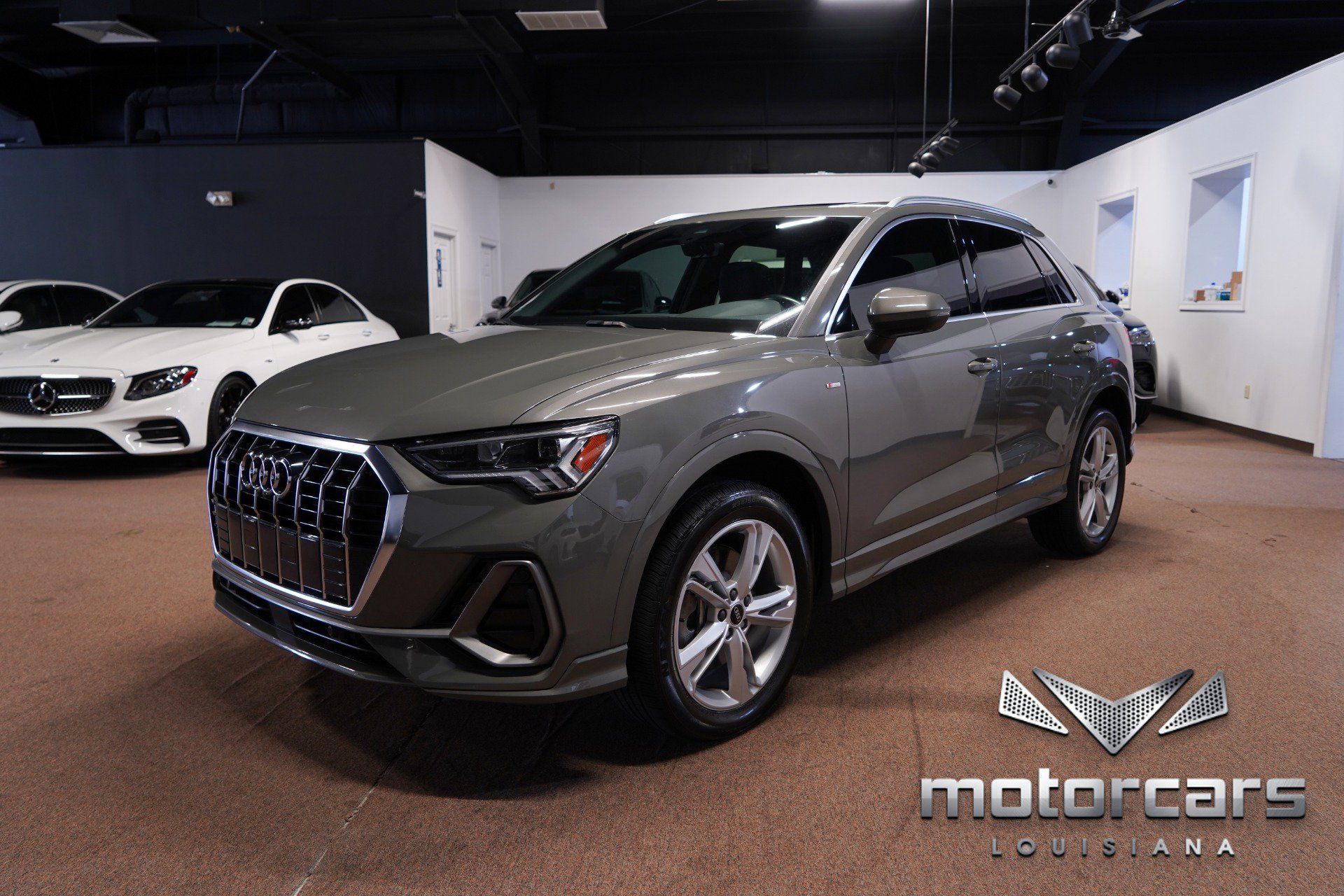 Used 2022 Audi Q3 2.0T Premium Plus w/ Premium Plus Package AWD/4WD image 3