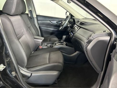 Used 2019 Nissan Rogue SV FWD image 28