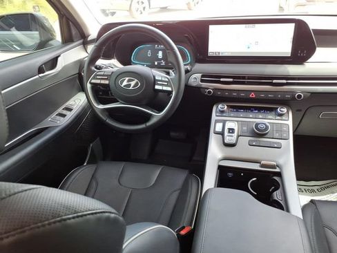Used 2025 Hyundai Palisade XRT FWD image 4