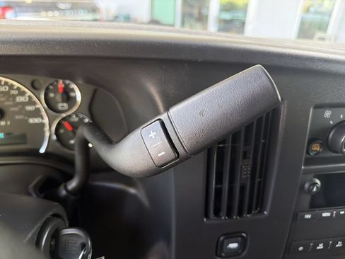 Certified 2025 GMC Savana 2500 w/ Driver Convenience Package RWD image 16