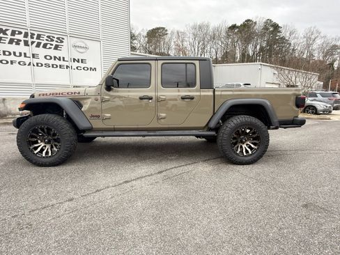 Used 2020 Jeep Gladiator Rubicon w/ Dual Top Group image 6