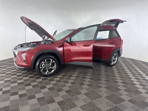 Used 2025 Chevrolet Trax LT w/ LT Convenience Package image 13