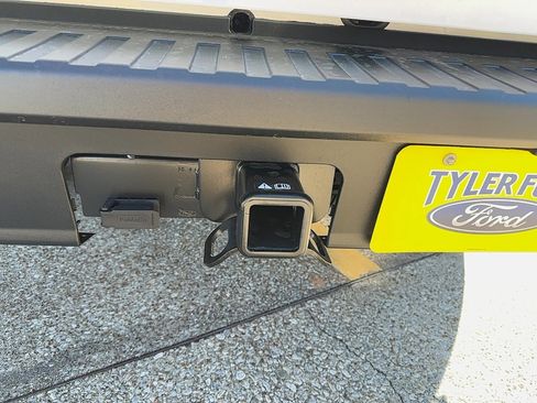 New 2026 Ford Maverick XL image 8