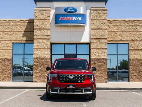 Used 2026 Ford Maverick XLT FWD image 3
