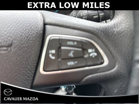 Used 2017 Ford Focus SE image 11