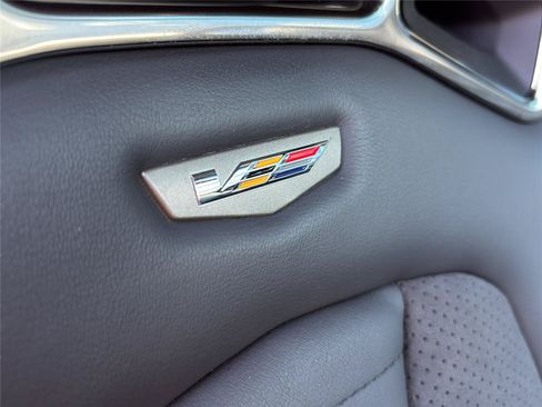 Used 2016 Cadillac ATS V w/ Luxury Package RWD image 24