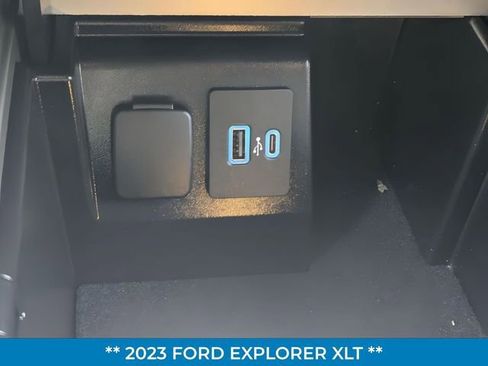 Certified 2023 Ford Explorer XLT image 25