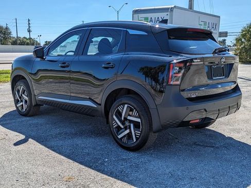 New 2026 Nissan Kicks SV FWD image 7