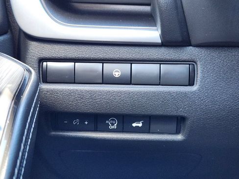 Certified 2023 Nissan Rogue SV w/ SV Premium B Package AWD/4WD image 18