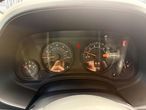 Used 2017 Jeep Patriot Latitude image 34