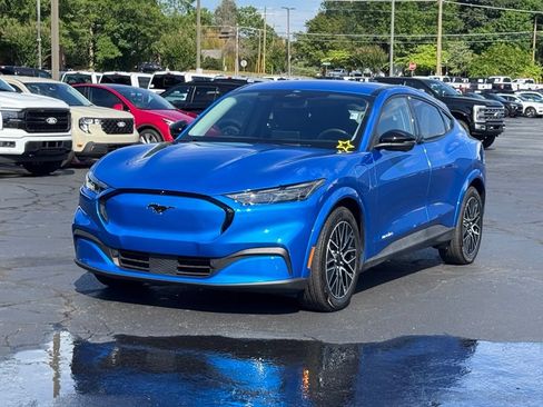 Used 2025 Ford Mustang Mach-E Premium AWD/4WD image 2
