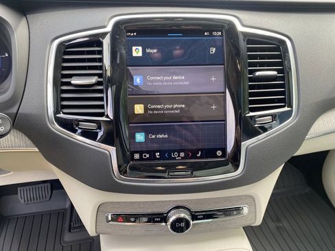 Used 2025 Volvo XC90 T8 Plus w/ Protection Package Premier image 22