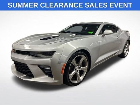 Used 2018 Chevrolet Camaro SS RWD image 1