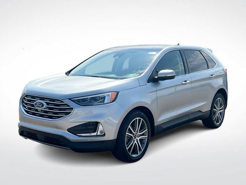 Used 2024 Ford Edge Titanium w/ Equipment Group 301A image 4
