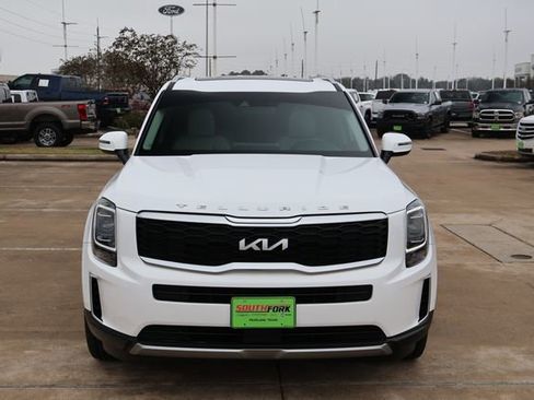 Used 2022 Kia Telluride S image 2