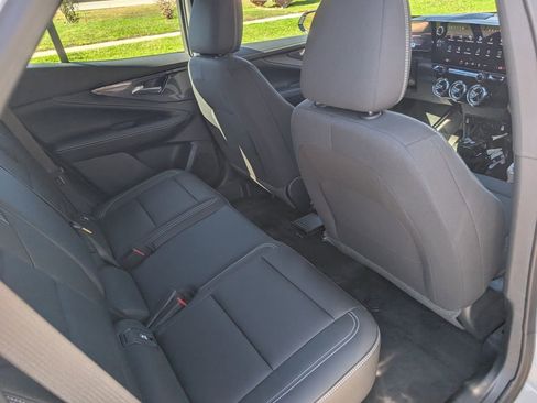 Used 2025 Chevrolet Blazer EV AWD Police image 31