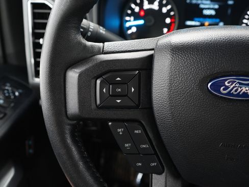 Used 2018 Ford F150 XLT w/ Equipment Group 302A Luxury AWD/4WD image 25