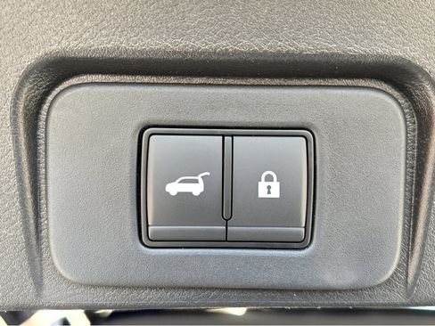 New 2026 Nissan Rogue SV image 29