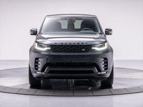 New 2025 Land Rover Discovery Dynamic SE image 16