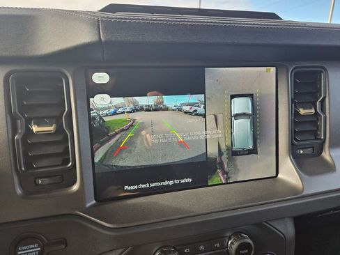 New 2025 Ford Bronco Badlands image 14