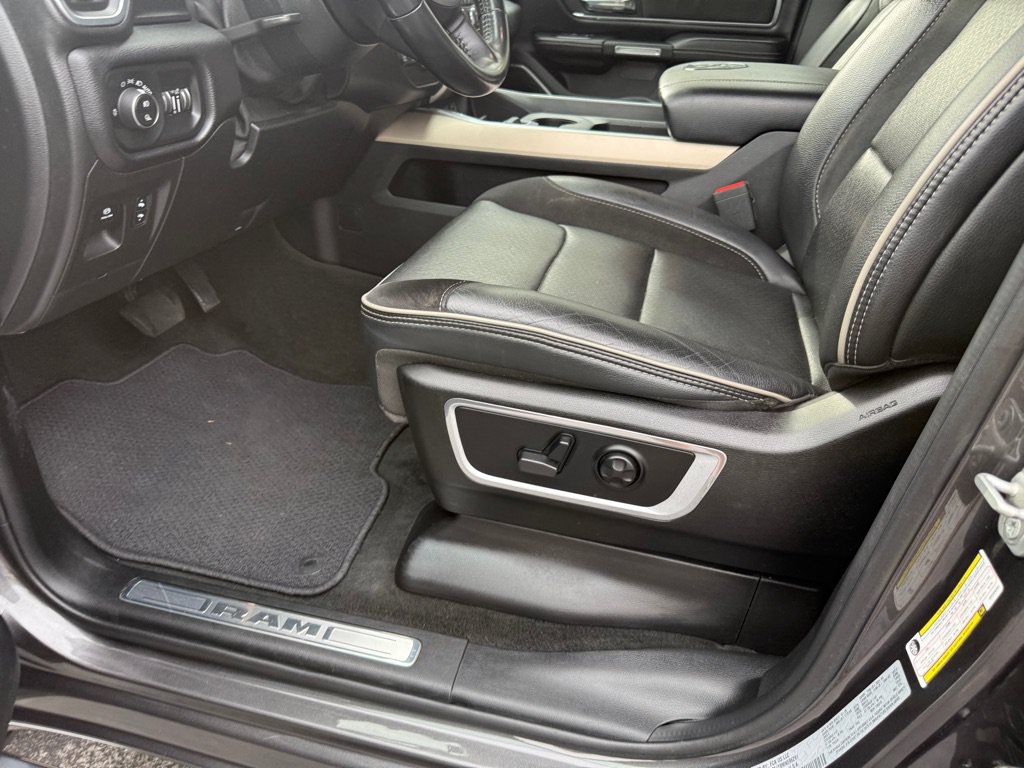 Used 2021 RAM 1500 Laramie AWD/4WD image 39