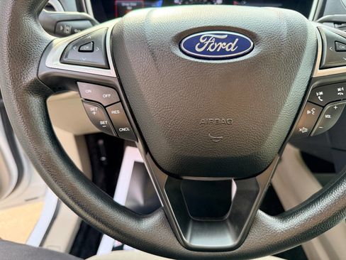 Used 2020 Ford Fusion SE image 21