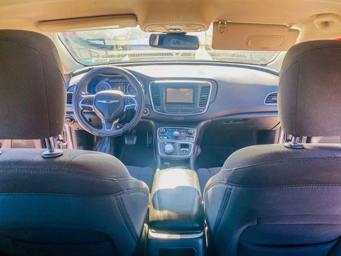 Used 2016 Chrysler 200 Limited image 28