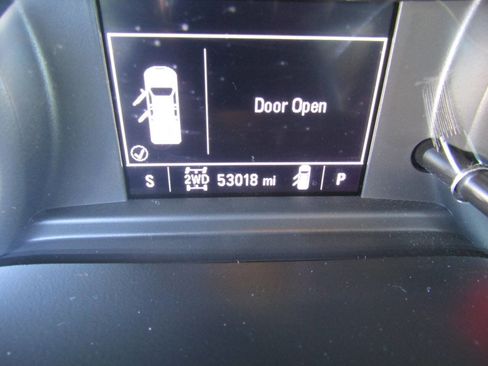 Used 2021 Chevrolet Silverado 2500 Custom w/ Custom Value Package image 19