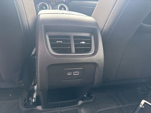 Used 2024 Chevrolet Blazer LT w/ Convenience Package FWD image 12