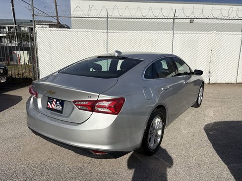 Used 2022 Chevrolet Malibu LT image 25